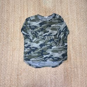 Essei Green Camo 3/4 Sleeve Top